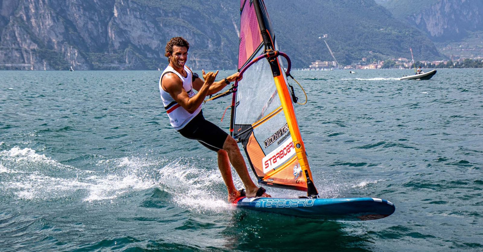 Matteo Iachino Takes Victory at the Legendary One Hour Classic