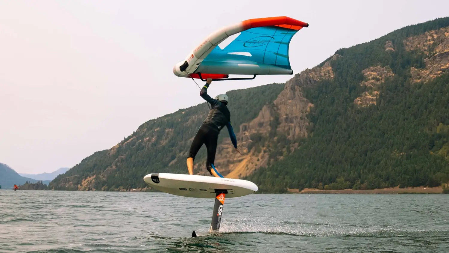Starboard Take Off vs Above: Reviewed by MACkite