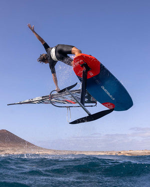 Starboard Windsurf Board iGnite AIR 2025 action shot (2)