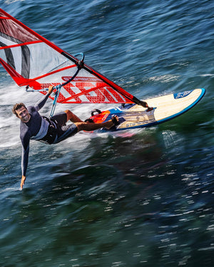 Starboard Windsurf Board Futura 2025 action shot (4)